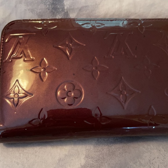 Louis Vuitton Zippy Wallet - Picture 5 of 9